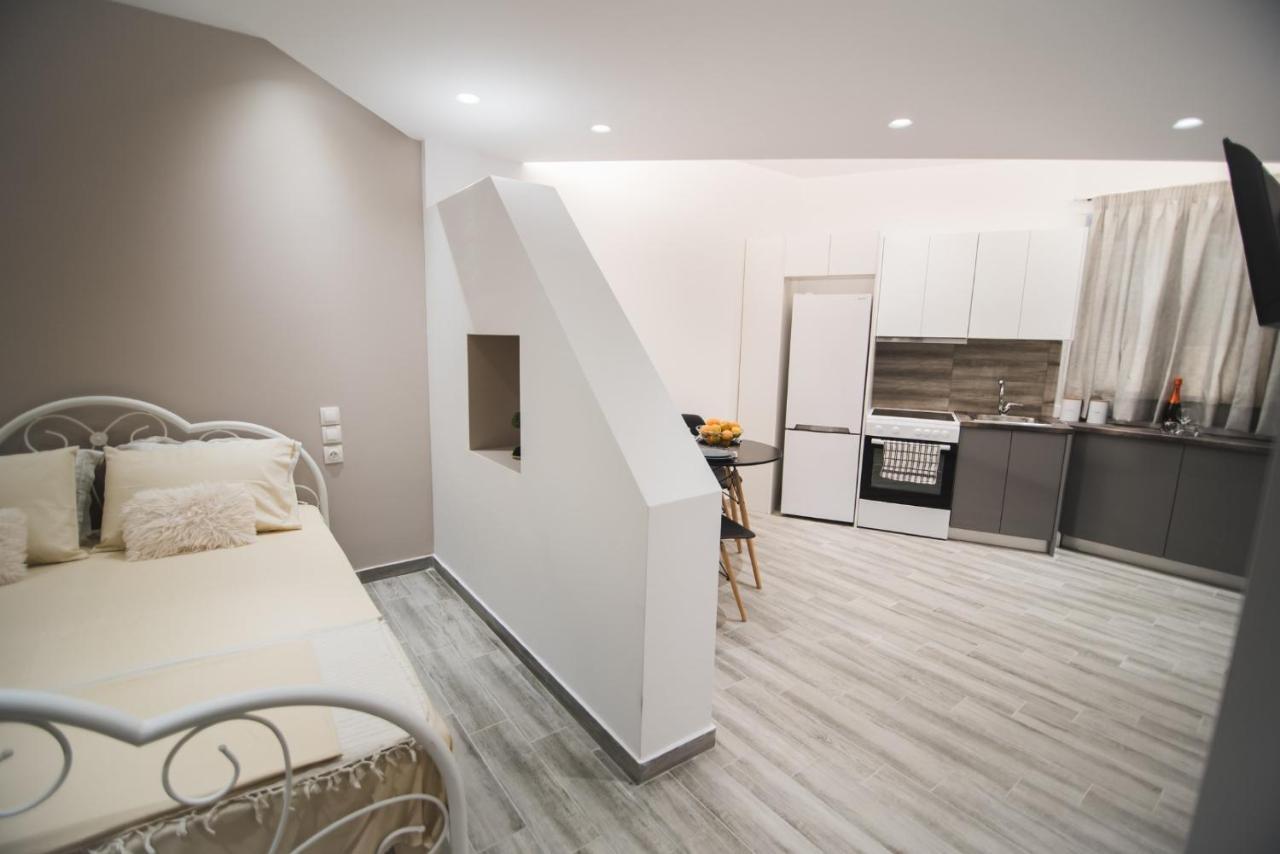 Contemporary Historic Center By Corfuescapes Apartament *